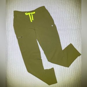 FIGSW Women’s Martini Olive Yola